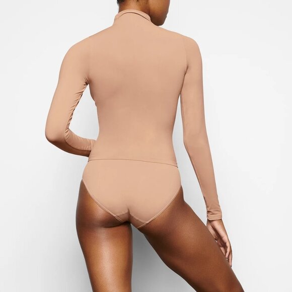 SKIMS Soft Smoothing Seamless Turtleneck NEW Sienna 2X - Picture 3 of 12